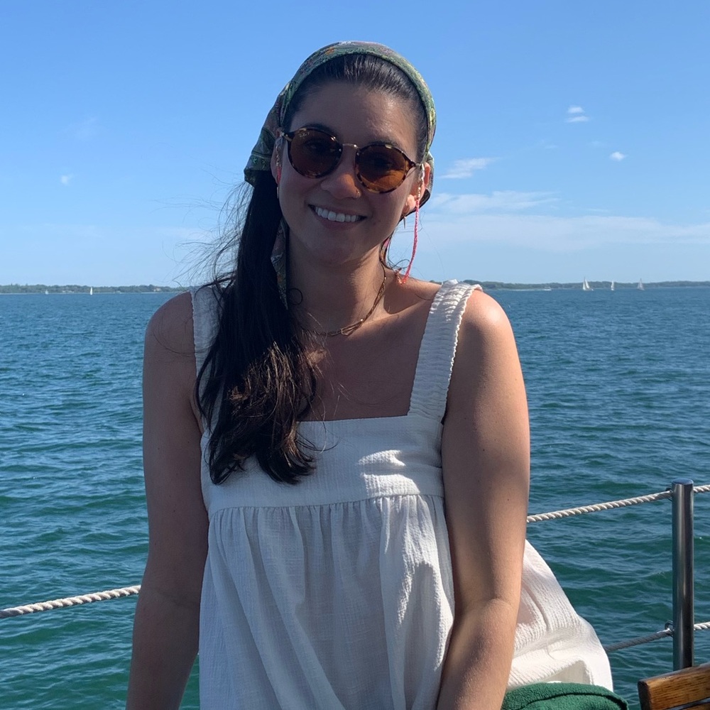 Meet your Posher, Kayla